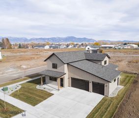 16 Cowen Lane, Bozeman, MT 59718