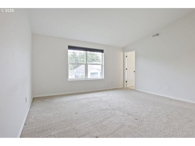 18137 GREY Ave, Sandy, OR 97055