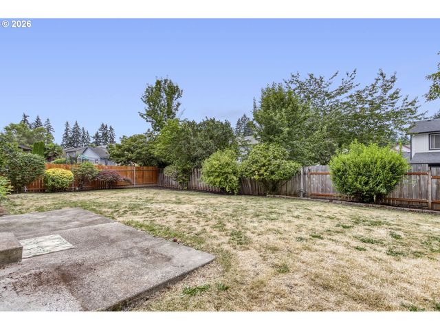 18137 GREY Ave, Sandy, OR 97055
