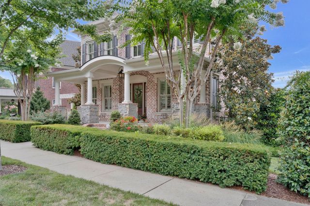 1038 Falling Leaf Cir, Brentwood, TN 37027