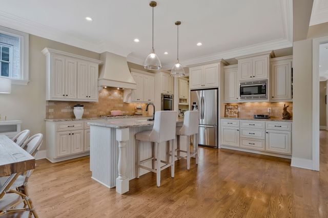 1038 Falling Leaf Cir, Brentwood, TN 37027