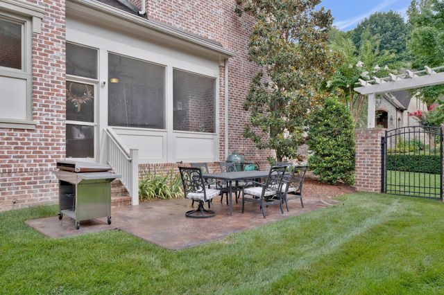 1038 Falling Leaf Cir, Brentwood, TN 37027