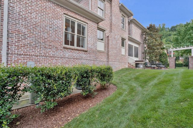 1038 Falling Leaf Cir, Brentwood, TN 37027