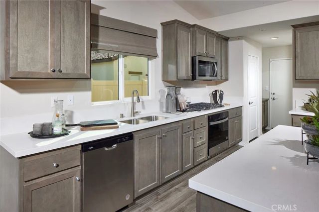 28860 Camino Santiago, Winchester, CA 92596