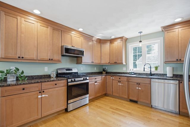 271 Lebanon St, Malden, MA 02148