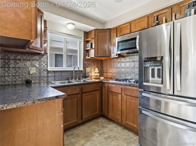 19922 Fox, Redford Charter Township, MI 48240