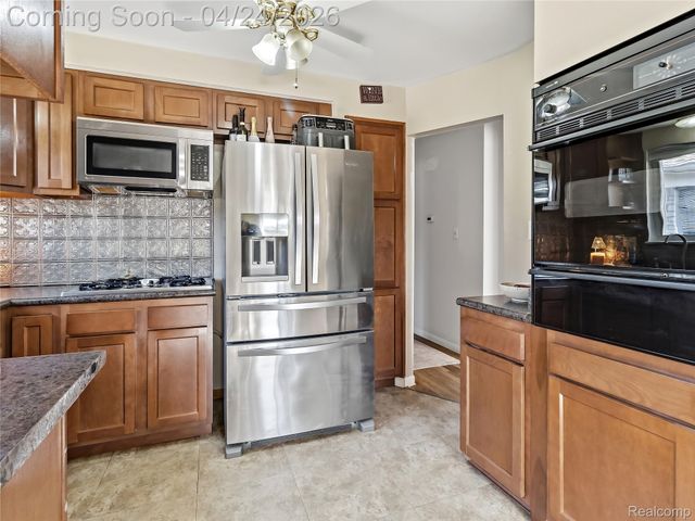 19922 Fox, Redford Charter Township, MI 48240