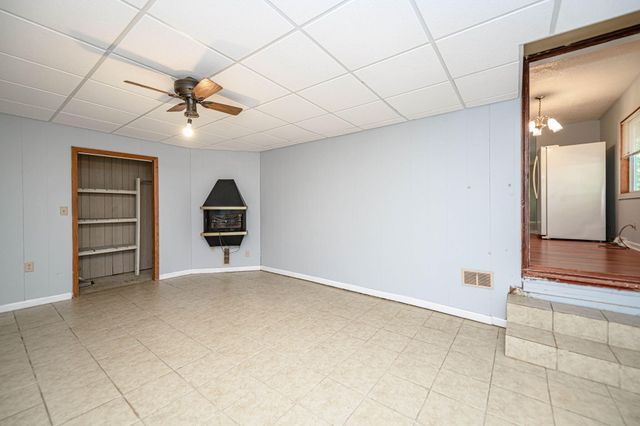 4104 LAMP LN, Columbia, MO 65202