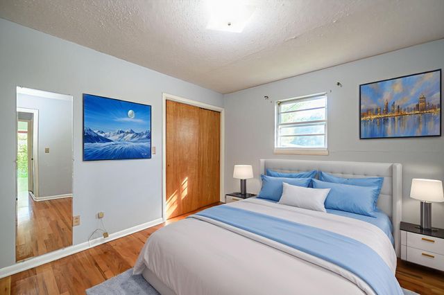 4104 LAMP LN, Columbia, MO 65202