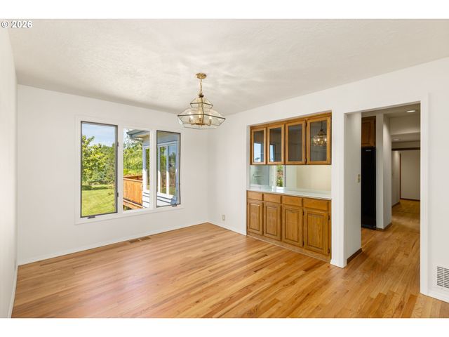 13755 Nw BURTON St, Portland, OR 97229