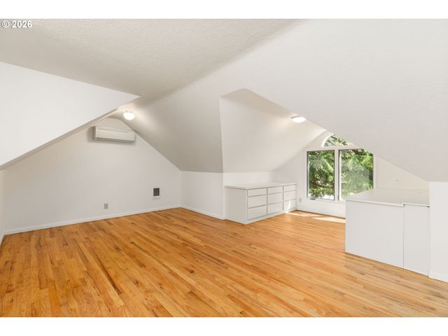 13755 Nw BURTON St, Portland, OR 97229