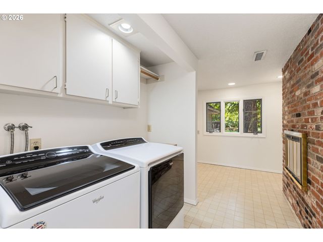 13755 Nw BURTON St, Portland, OR 97229