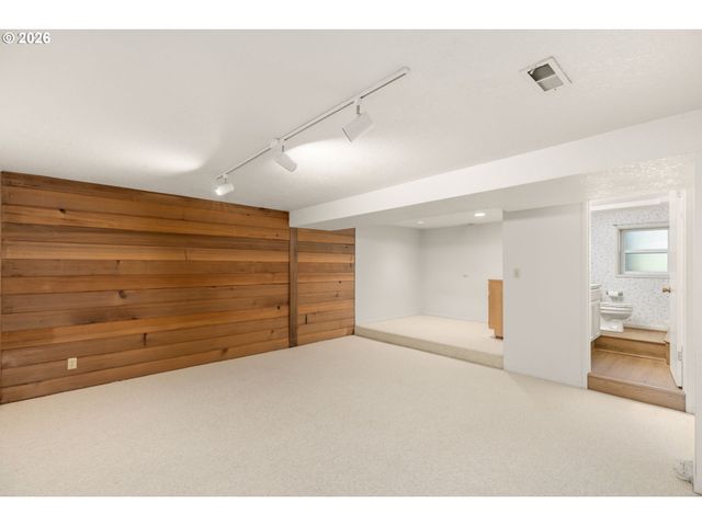 13755 Nw BURTON St, Portland, OR 97229