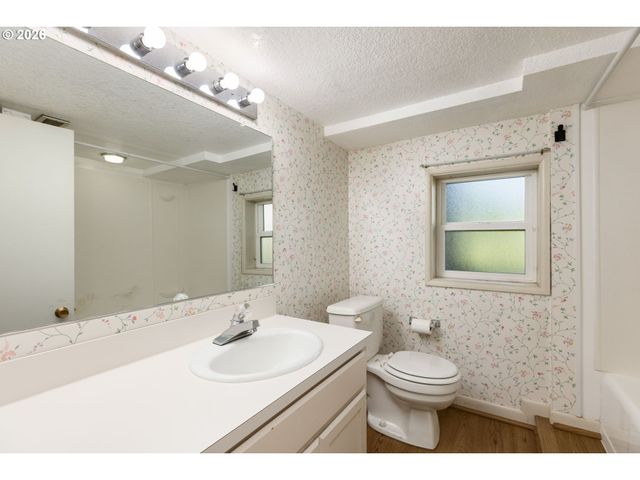 13755 Nw BURTON St, Portland, OR 97229
