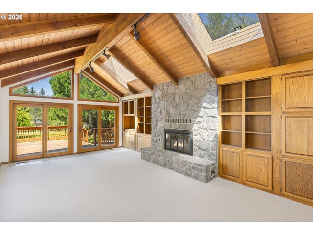 13755 Nw BURTON St, Portland, OR 97229