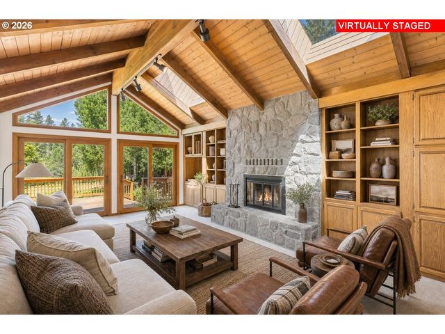 13755 Nw BURTON St, Portland, OR 97229