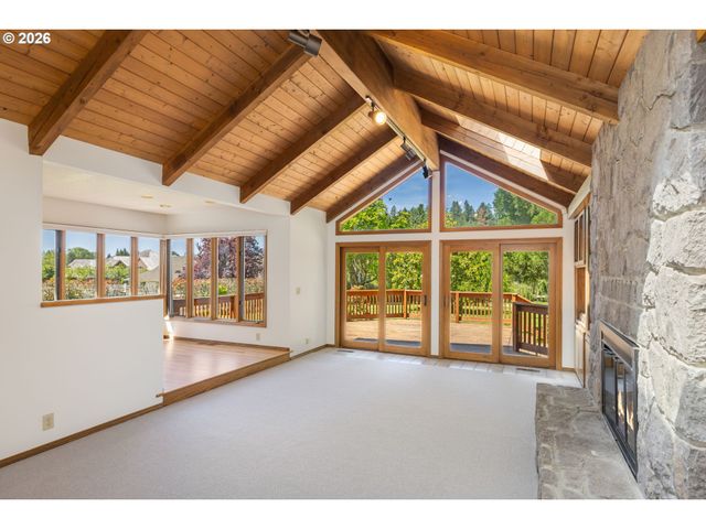 13755 Nw BURTON St, Portland, OR 97229