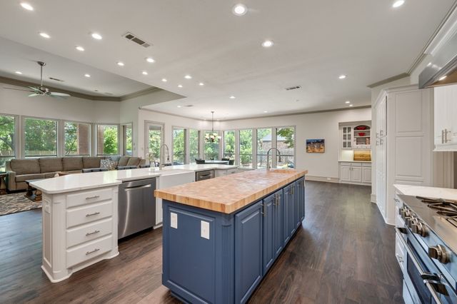 308 Oldenwood Court, Colleyville, TX 76034