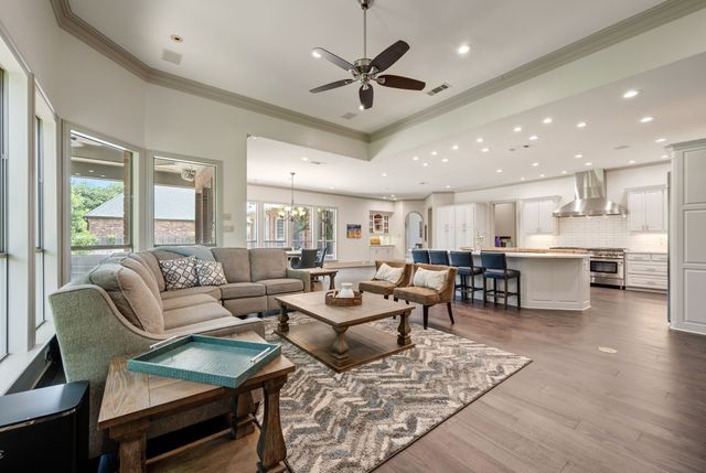308 Oldenwood Court, Colleyville, TX 76034