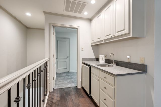 308 Oldenwood Court, Colleyville, TX 76034