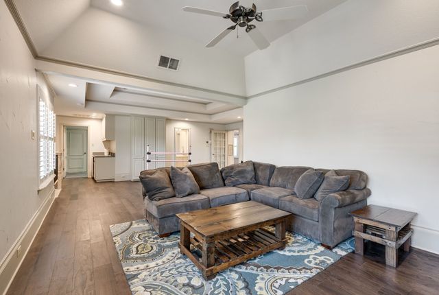 308 Oldenwood Court, Colleyville, TX 76034