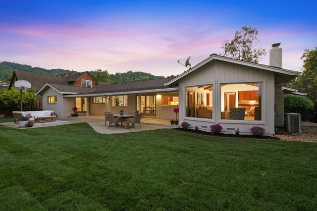 7148 Echo Ridge Drive, San Jose, CA 95120