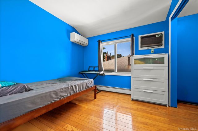 26 conger, Staten Island, NY 10305