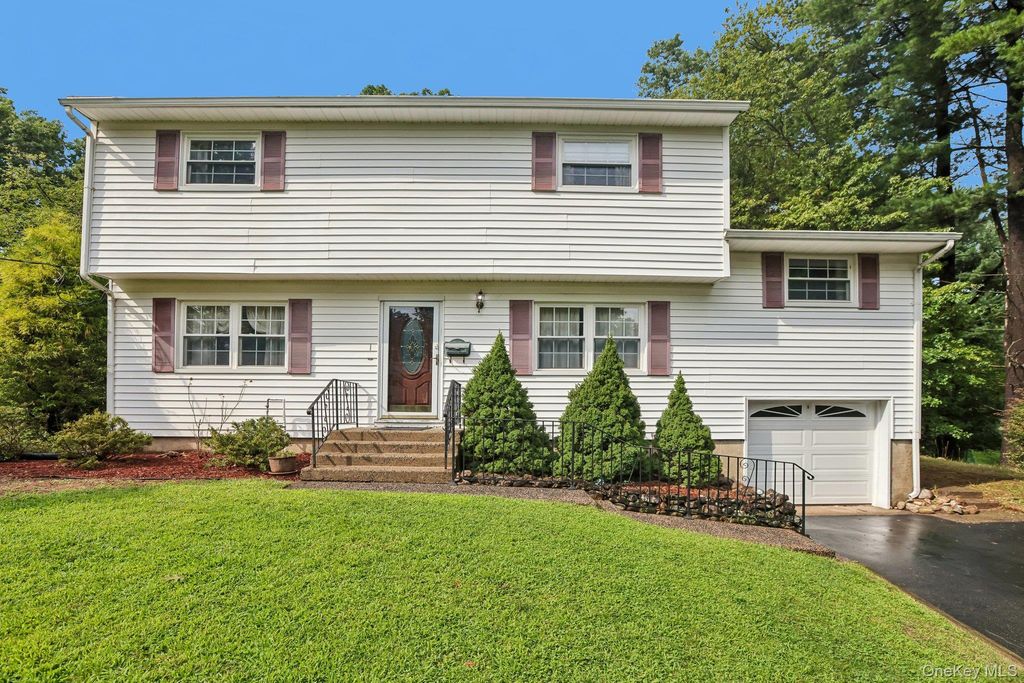 1 Marion Court, New City, NY 10956 — photo 2