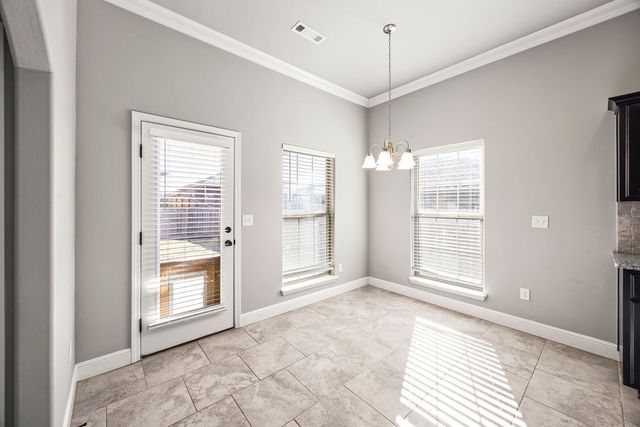 6100 NW McClellen Street, Bentonville, AR 72713