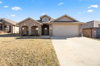 6100 NW McClellen Street, Bentonville, AR 72713