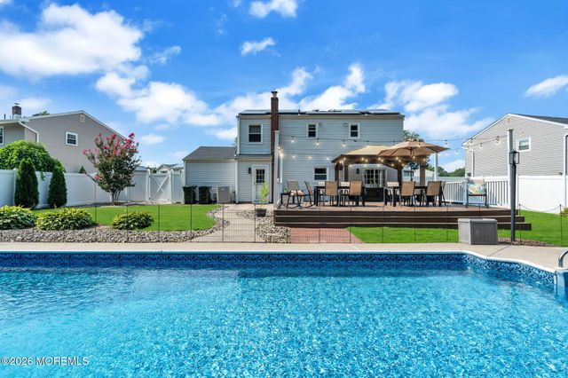45 Croman Court, Hazlet, NJ 07730