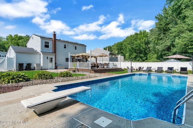 45 Croman Court, Hazlet, NJ 07730