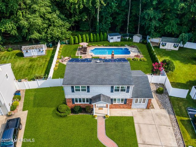 45 Croman Court, Hazlet, NJ 07730