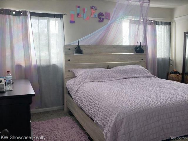 24845 Ridgecroft Avenue, Eastpointe, MI 48021