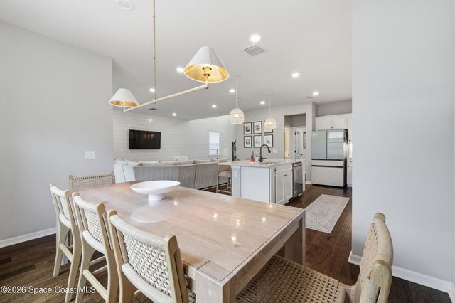 127 SE Courances Drive, Port St. Lucie, FL 34984