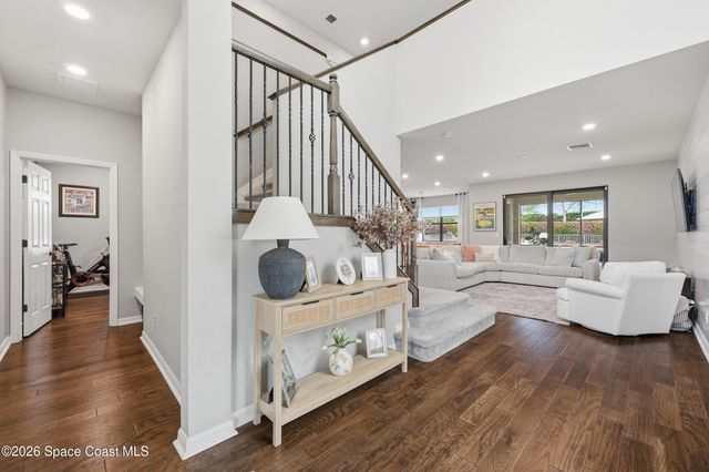 127 SE Courances Drive, Port St. Lucie, FL 34984