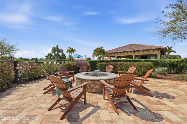 127 SE Courances Drive, Port St. Lucie, FL 34984