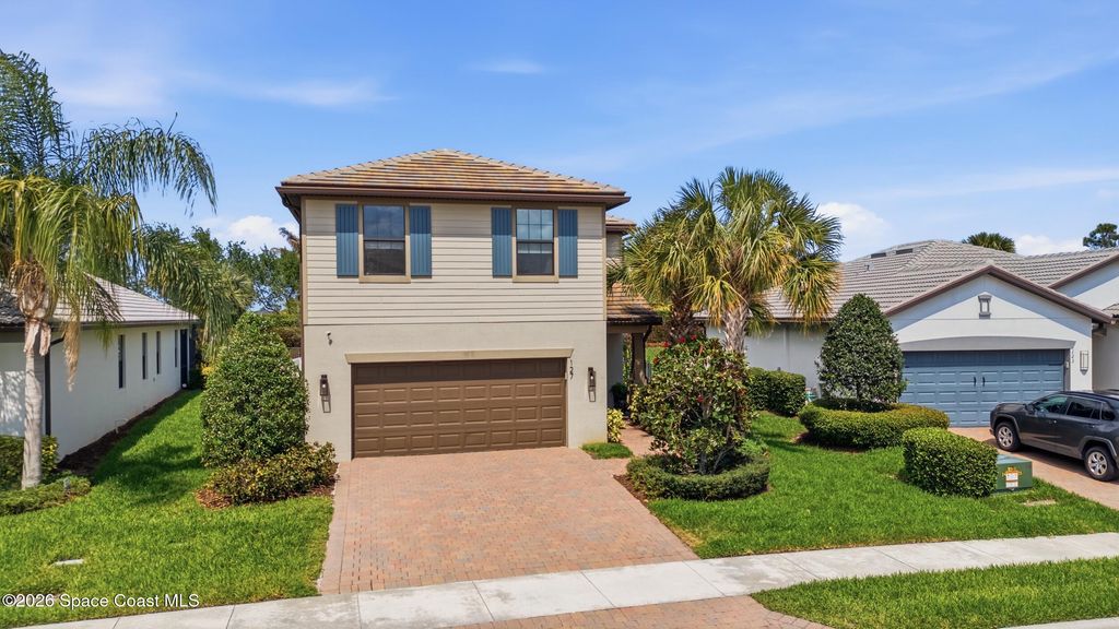 127 SE Courances Drive, Port St. Lucie, FL 34984