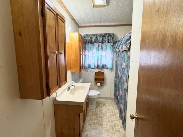 304 Holiday Dr, Houma, LA 70364