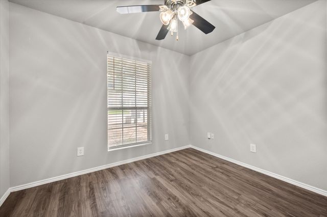 4548 Via James Jacob, Dallas, TX 75211