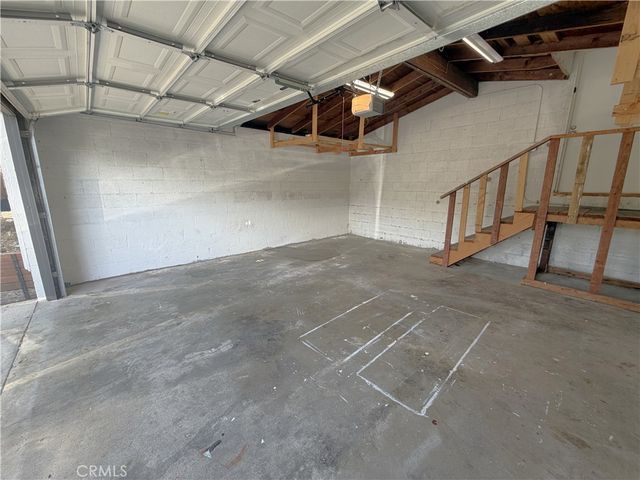 22238 Flanco Road, Woodland Hills, CA 91364