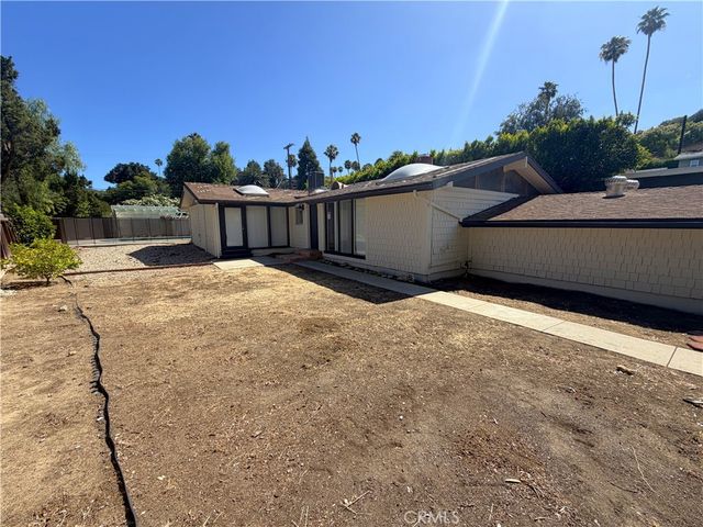 22238 Flanco Road, Woodland Hills, CA 91364