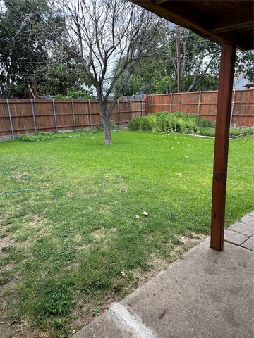 617 Dewberry Drive, Lewisville, TX 75067