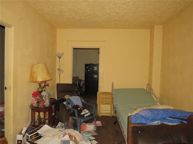 146 Wilker Ave, Aliquippa, PA 15001