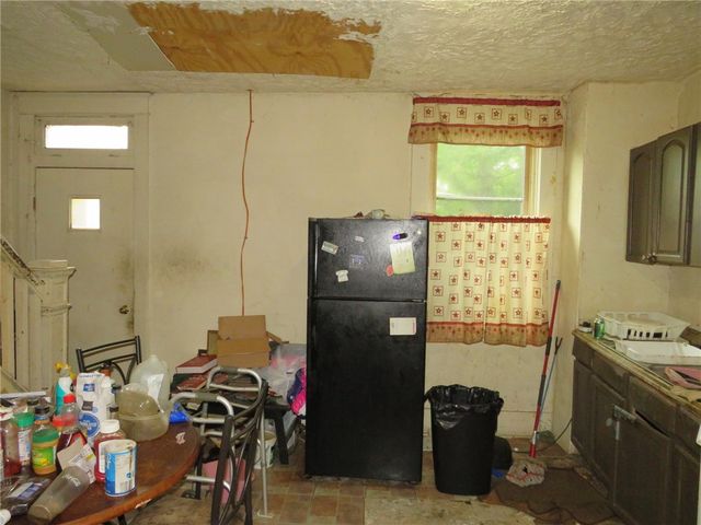 146 Wilker Ave, Aliquippa, PA 15001