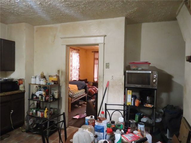 146 Wilker Ave, Aliquippa, PA 15001