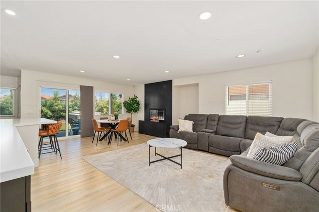 15630 Willow, Fontana, CA 92337
