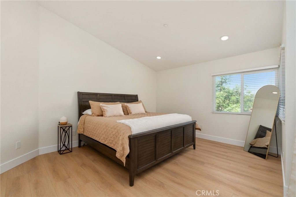 Image 26 of property listing at 15630 Willow, Fontana, CA 92337