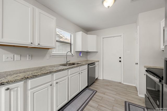 5607 Needville, San Antonio, TX 78233