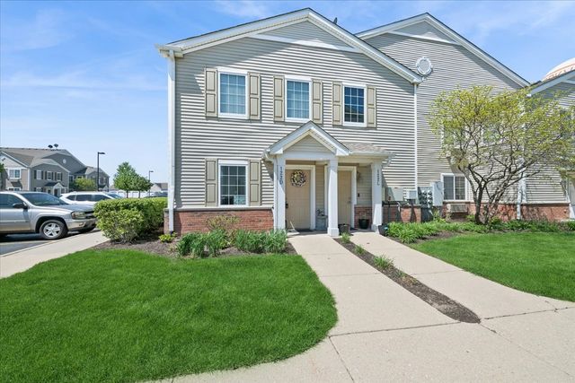 122 Bertram Drive D, Yorkville, IL 60560